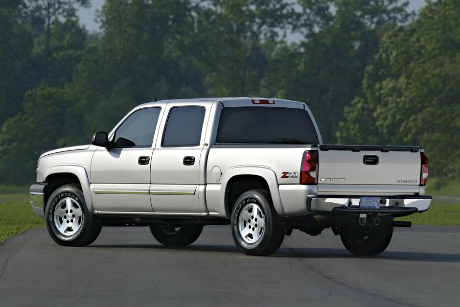  Chevrolet Silverado 2003 года  (фото 32 из 58)